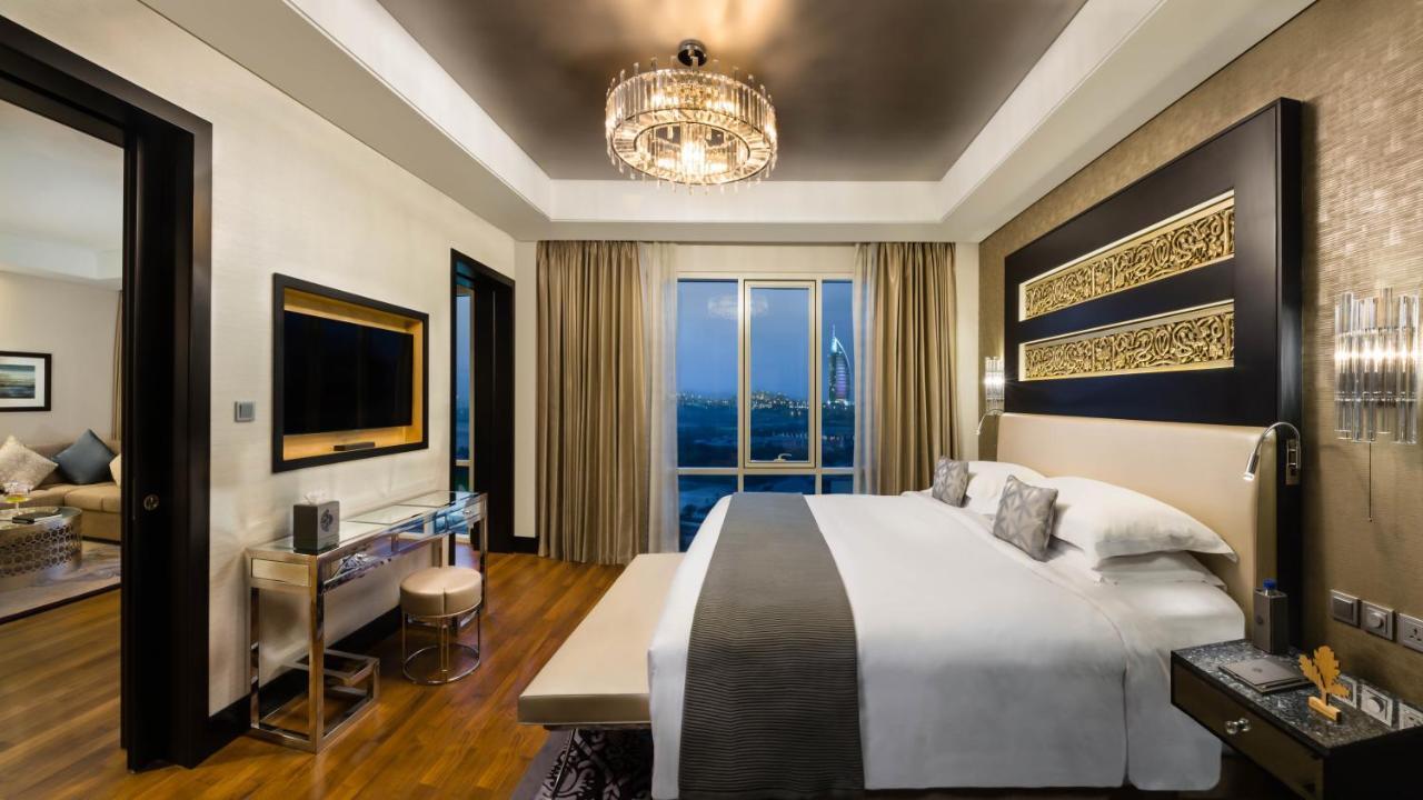 Aspen Chalets By Kempinski Hotel Mall Of The Emirates Дубай Экстерьер фото