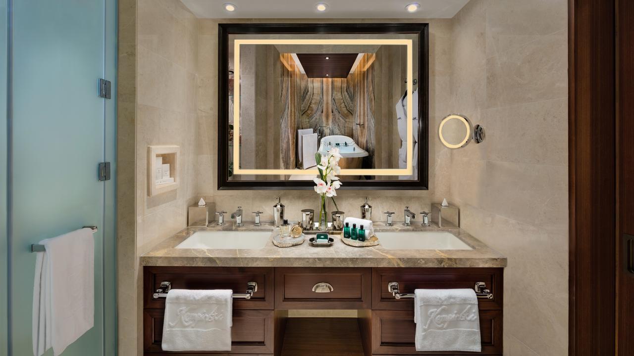 Aspen Chalets By Kempinski Hotel Mall Of The Emirates Дубай Экстерьер фото